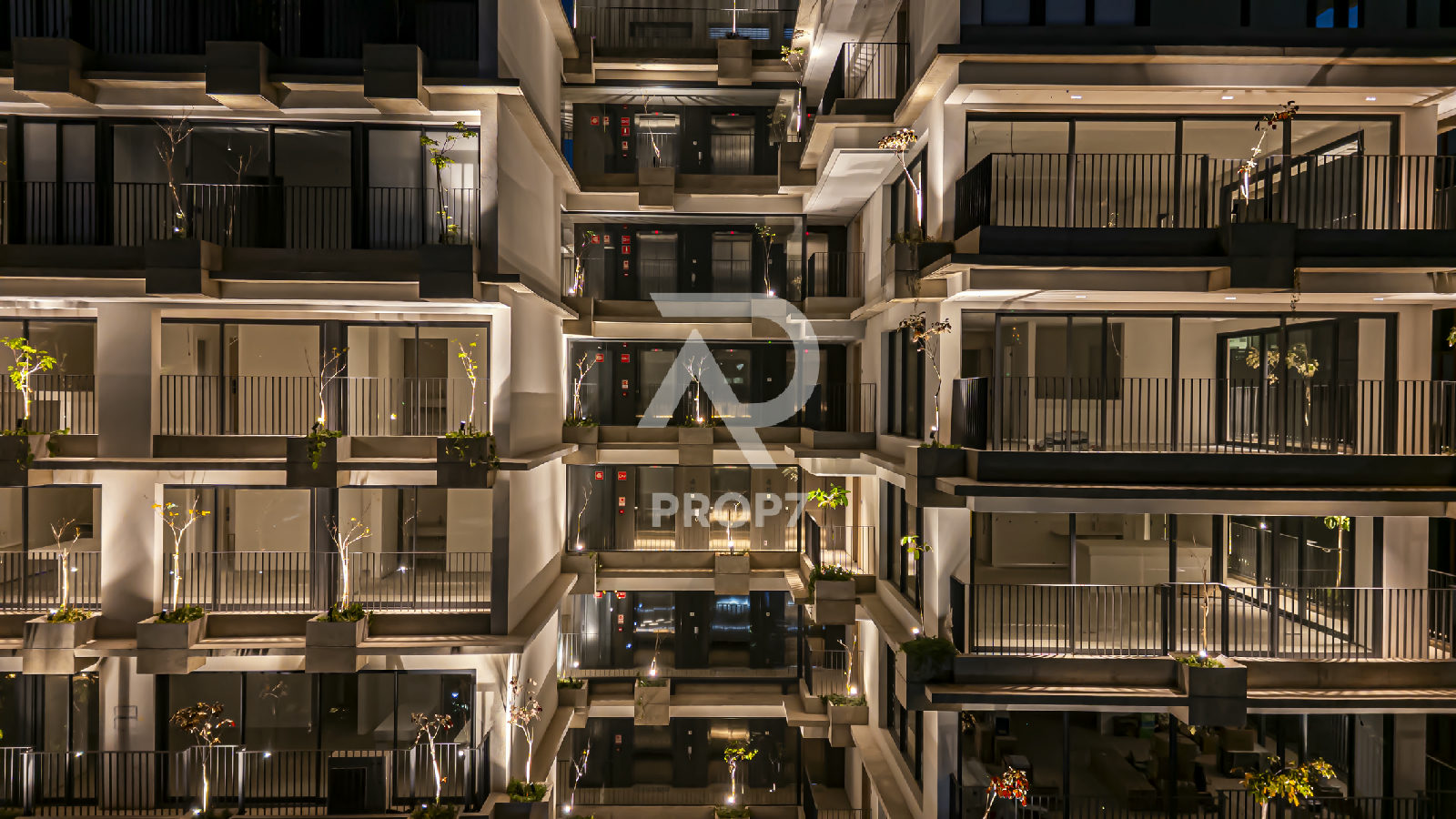 Cobertura Duplex 346,9 m² no Casa dos Ipês